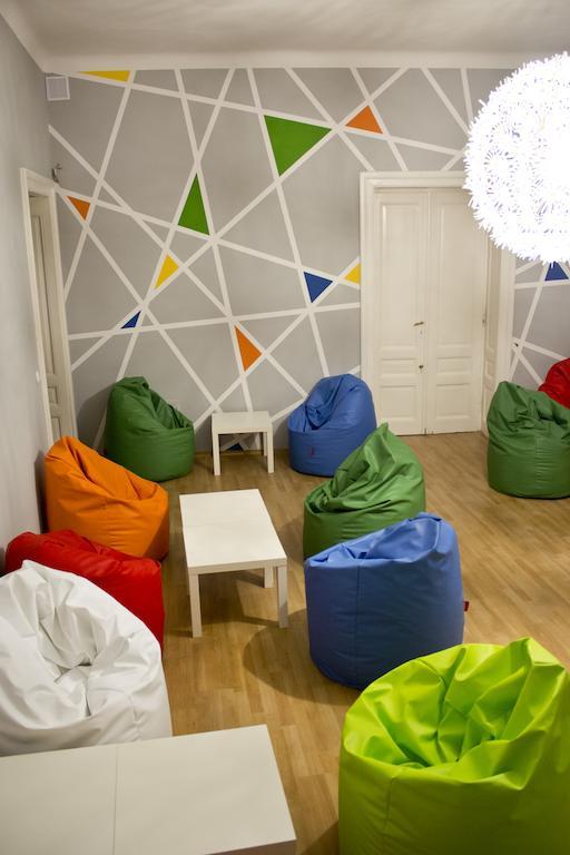 Pillows Party Hostel Cracóvia Exterior foto